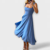 Elegantné bezrukávové šaty