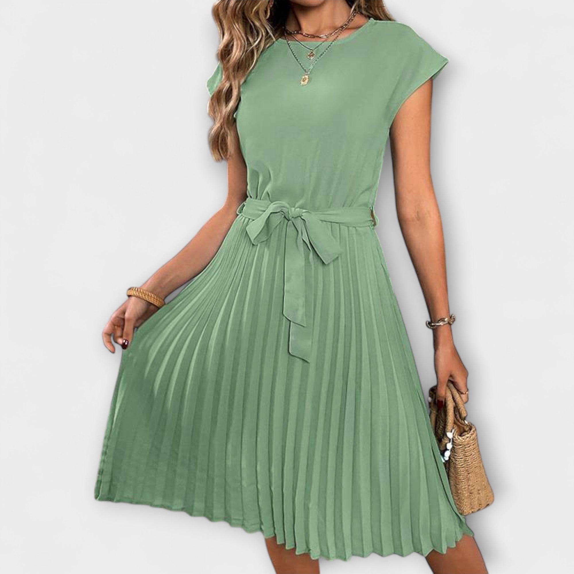 Elegantné midi šaty
