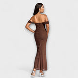 Ione - Šaty Bodycon s odhalenými ramenami a riasením
