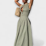 Bezrukávové plisované bodycon midi šaty