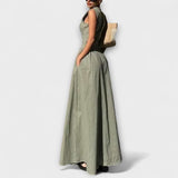 Bezrukávové plisované bodycon midi šaty